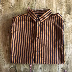 H&M button down striped shirt